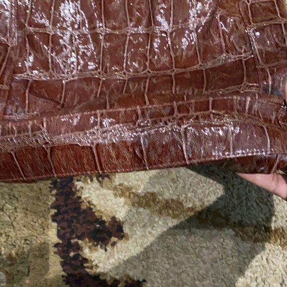 ❤️ Textured Faux Gator Tote ❤️ - Picture 6 of 8